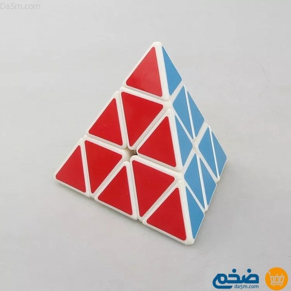 Magic pyramid cube game