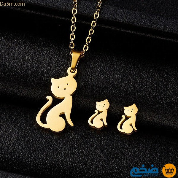 Golden cat necklace and earring