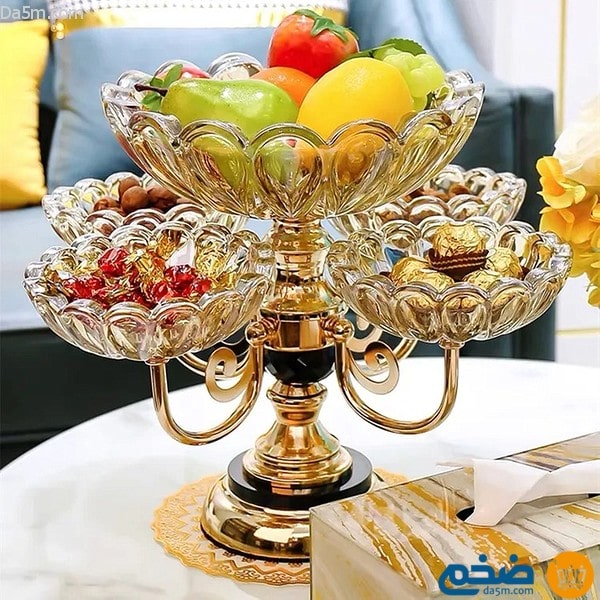 Revolving basket for fruits and sweets 