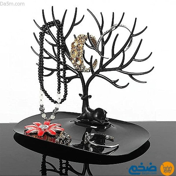 Deer-shaped accessories holder stand
