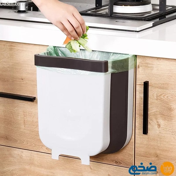 Foldable hanging trash can