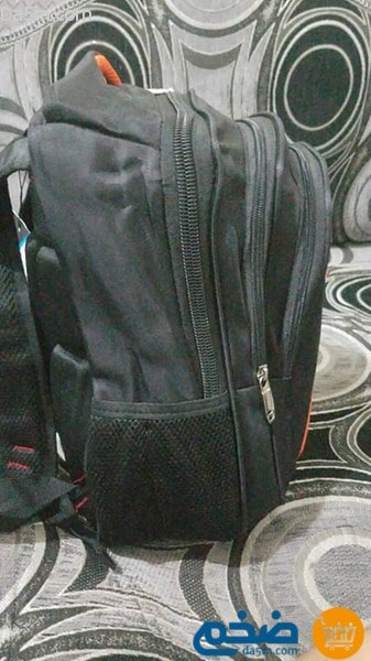 حقيبة مدرسية سوداء